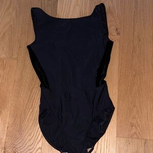 Black Eleve dancewear leotard